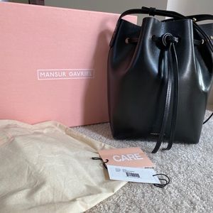Mansur Gavriel mini bucket bag. Black / flamma